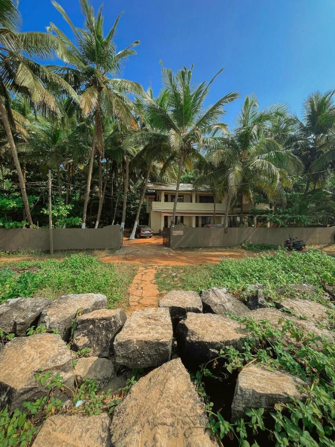 Kizhunna Rock Beach House Kannur Exterior foto